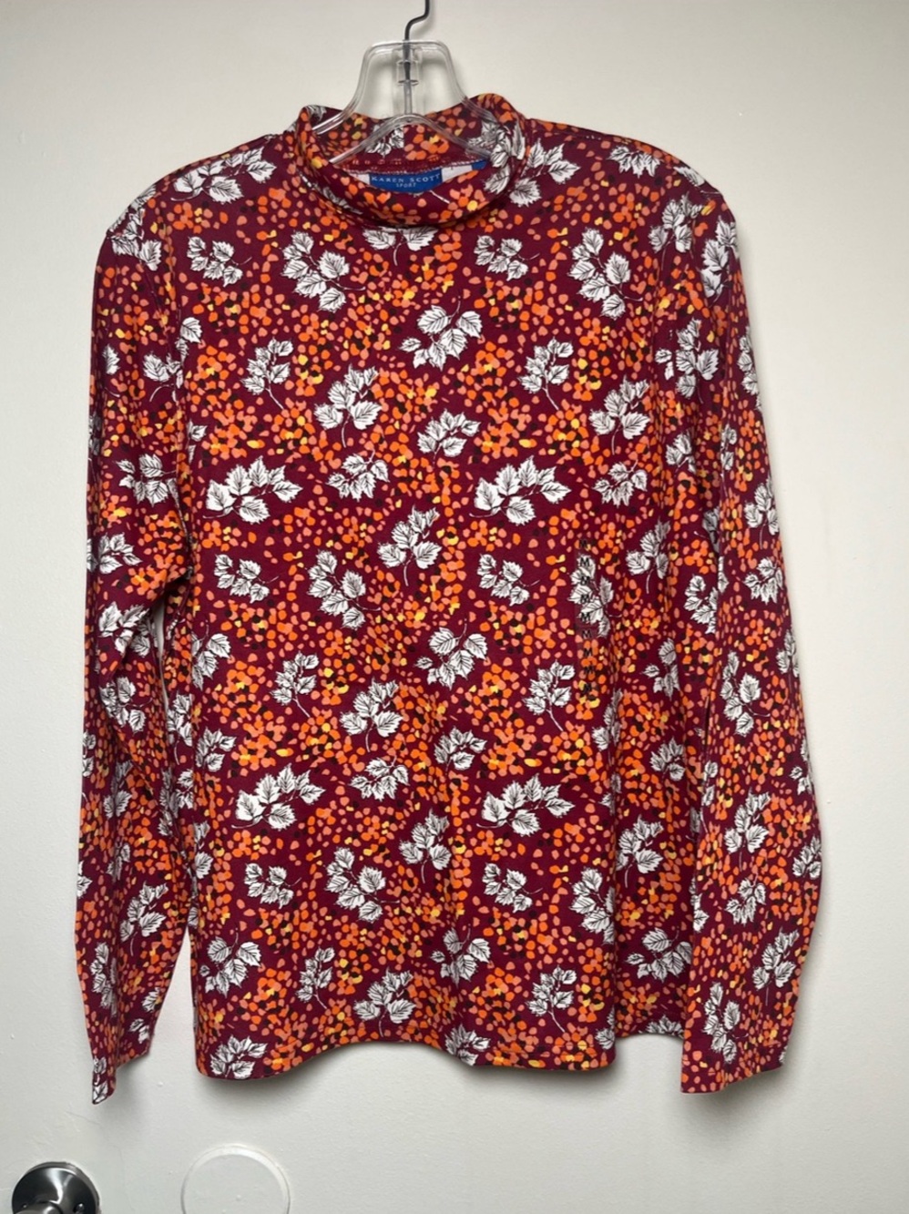 Women’s Karen Scott Sport NWT long sleeve top Floral Fall Long Sleeve Red Orange